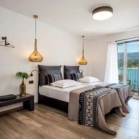 A & B Minimal ιι With Sea View In Apartament *