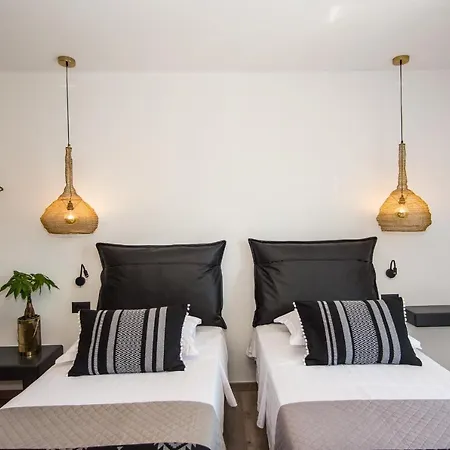 Apartman A & B Minimal ιι With Sea View In *