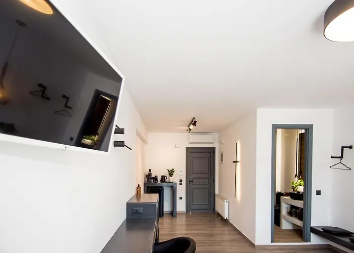 A & B Minimal ιι With Sea View In *